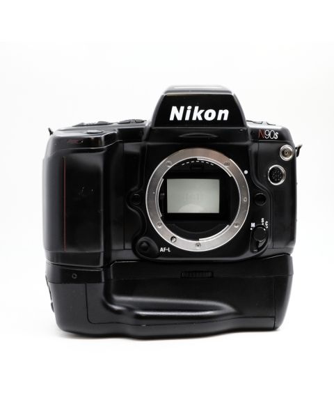Used Nikon N90s 35mm SLR-MB-10 (Spares and Repairs Only)