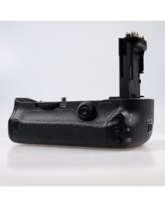 Used Canon BG-E11 Battery Grip for EOS 5D Mark III & EOS 5Ds R
